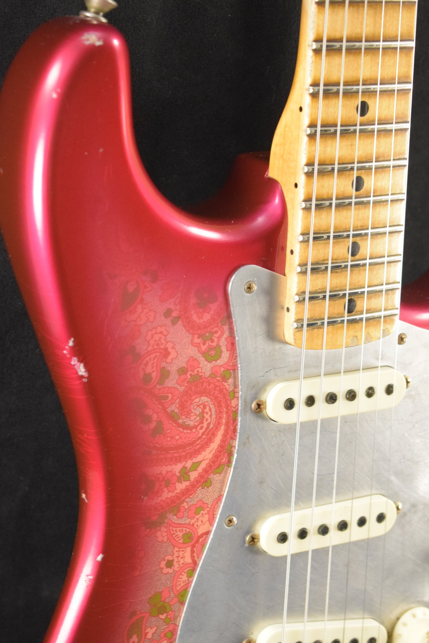 Fender Custom Shop Limited Edition El Diablo Stratocaster Aged Pink Paisley Relic
