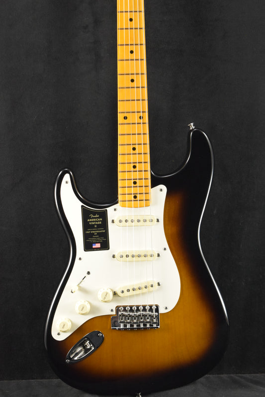 Fender American Vintage II 1957 Stratocaster Left-Hand 2-Color Sunburst Maple Fingerboard