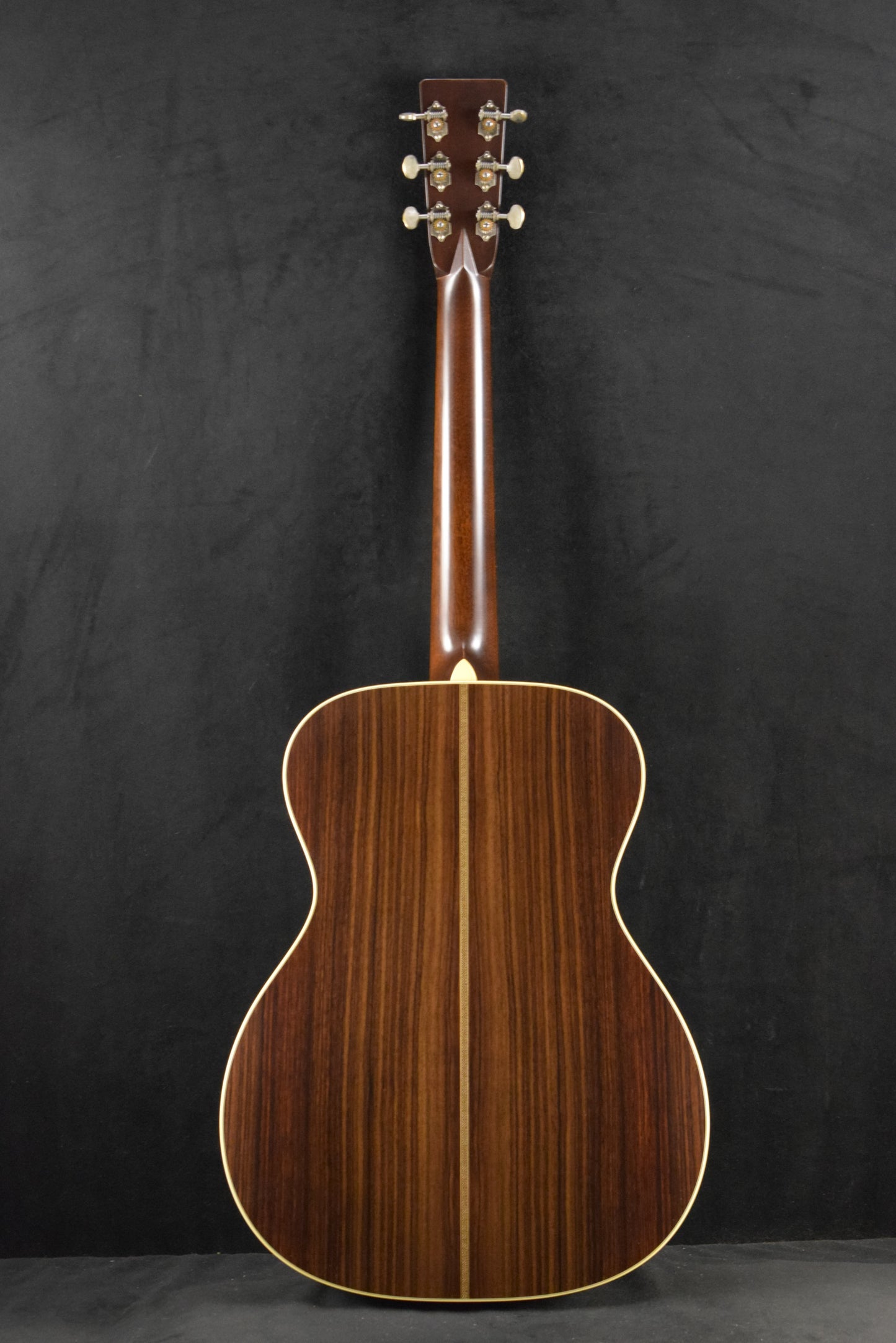 Martin Custom Shop 000-28 Authentic 1937 Stage 1 Aging Ambertone