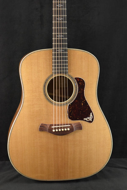 Taylor Gold Label 810e Natural