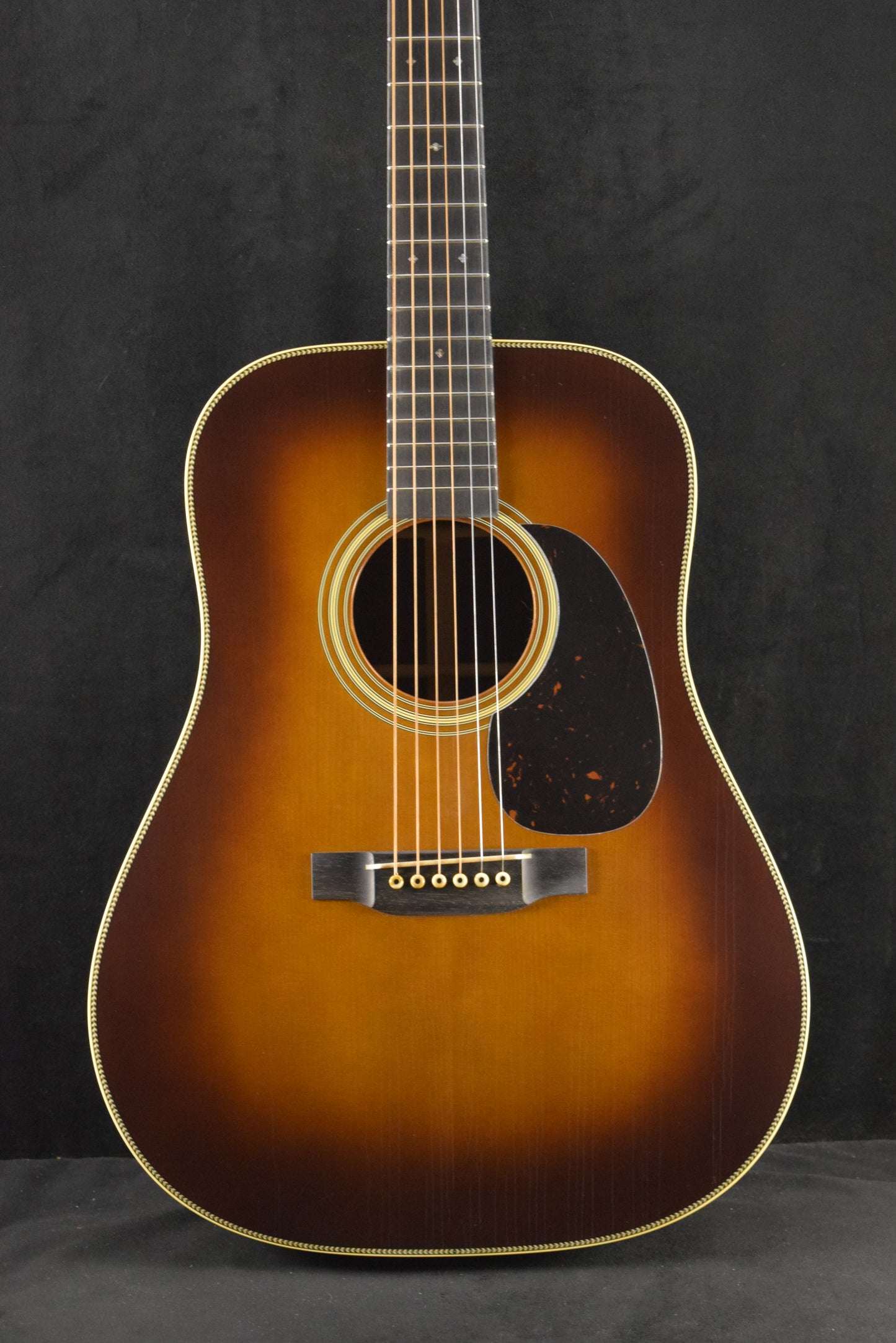 Martin Custom Shop D-28 Authentic 1937 Stage 1 Aging Ambertone