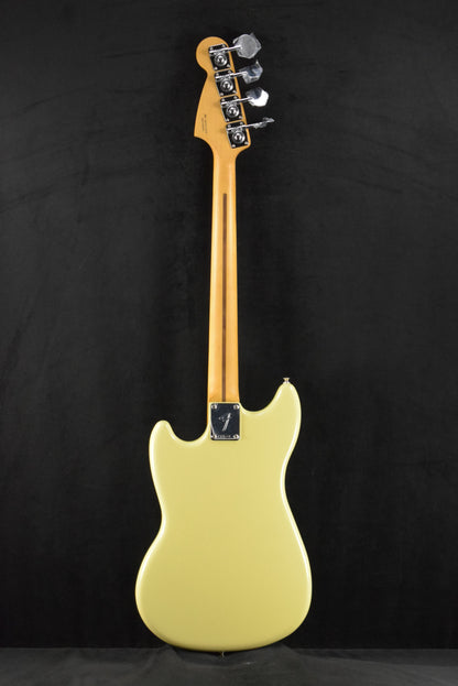 Fender Player II Mustang Bass PJ Hialeah Yellow Rosewood Fingerboard