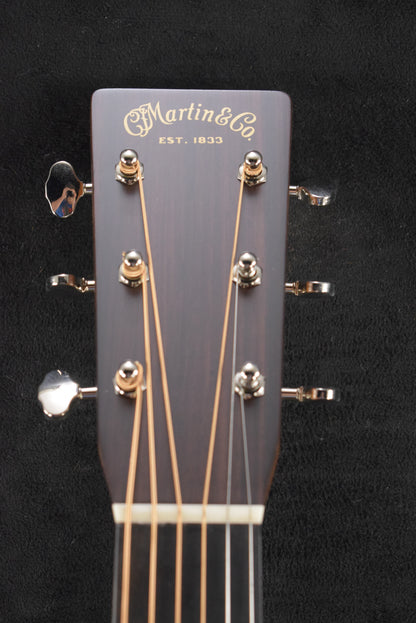 Martin D-28 Billy Strings Natural