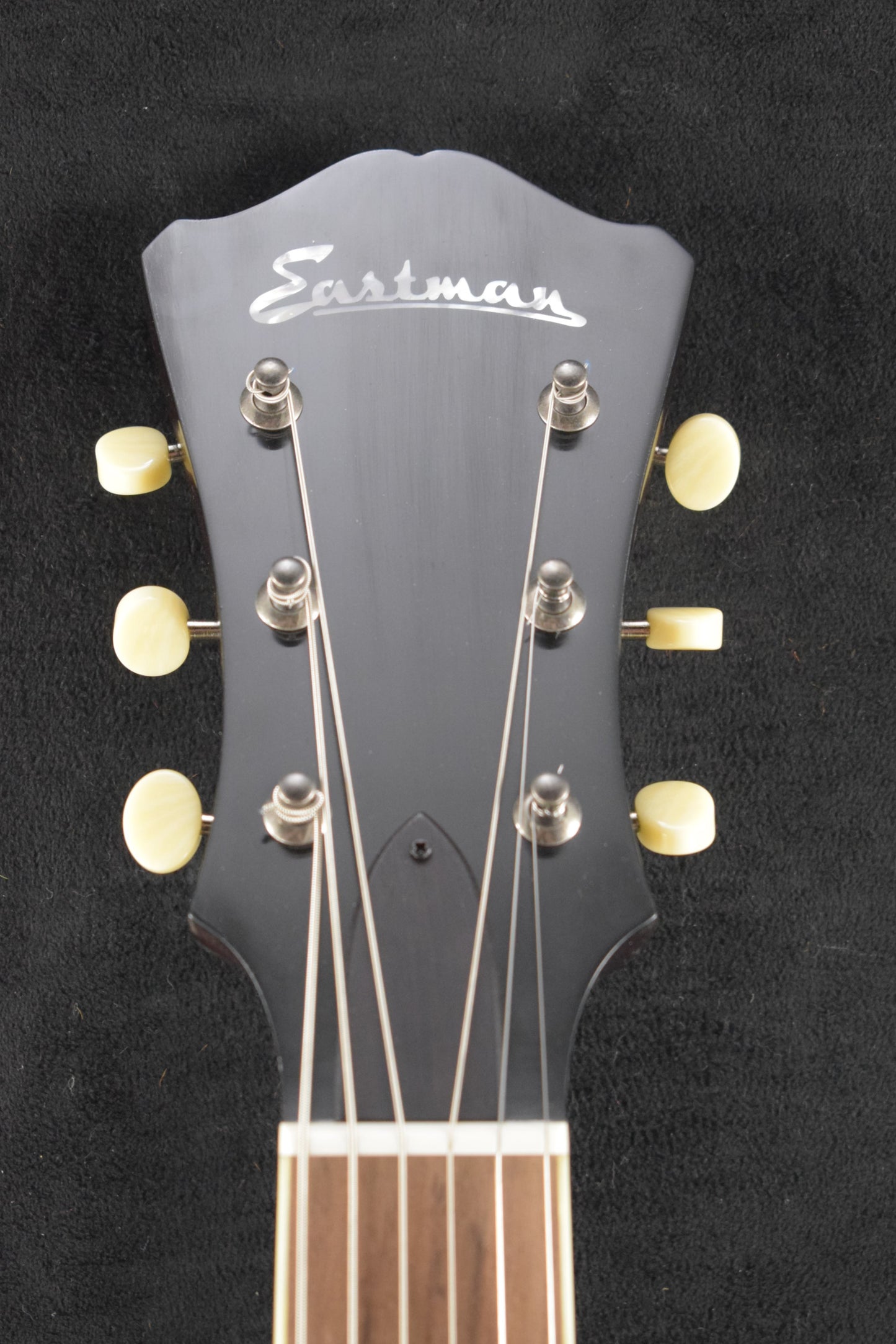 Eastman AR405-P90/TV-SB Archtop Tonerider Dogear P-90 Truetone Vintage Sunburst