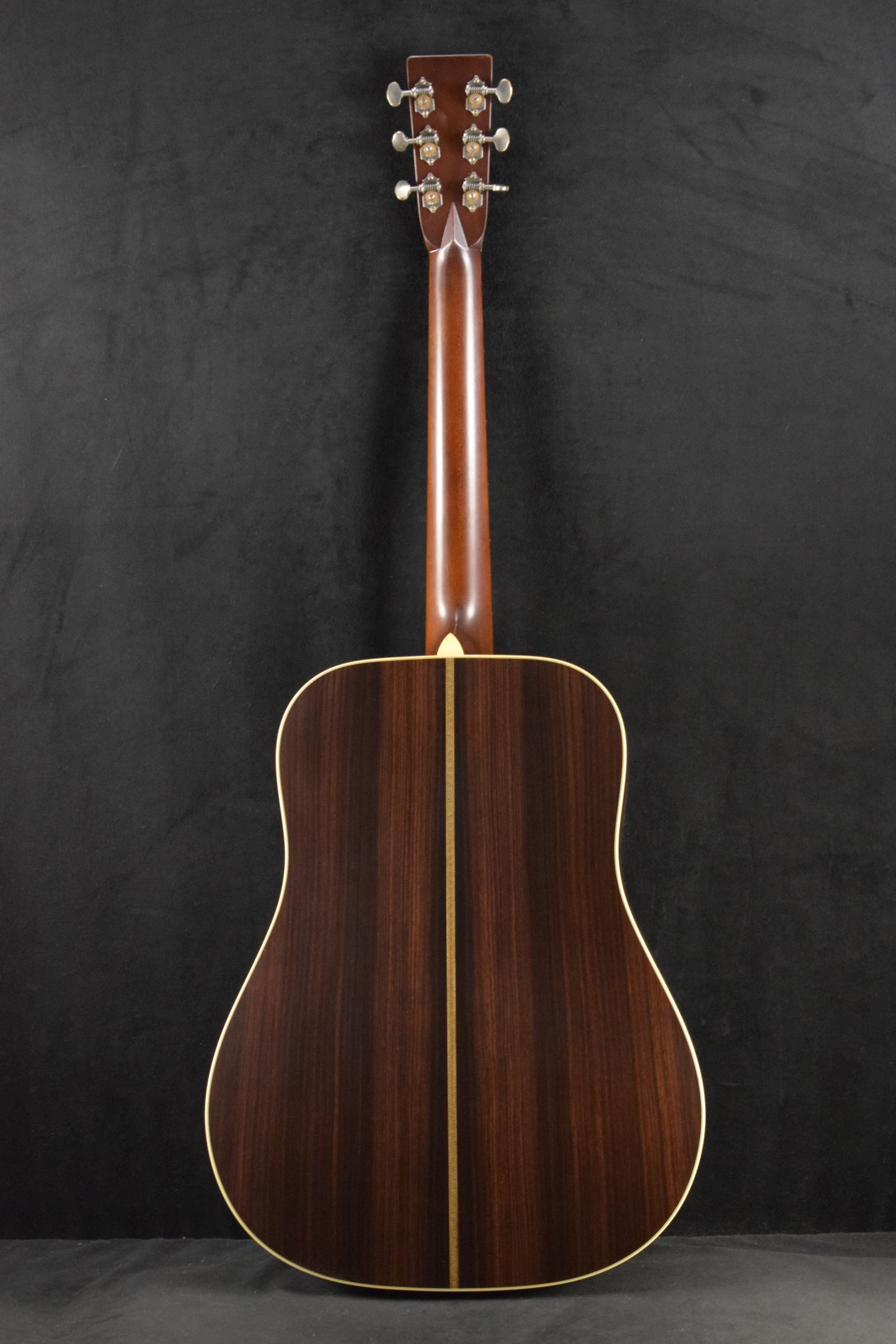 Martin Custom Shop D-28 Authentic 1937 Stage 1 Aging Ambertone