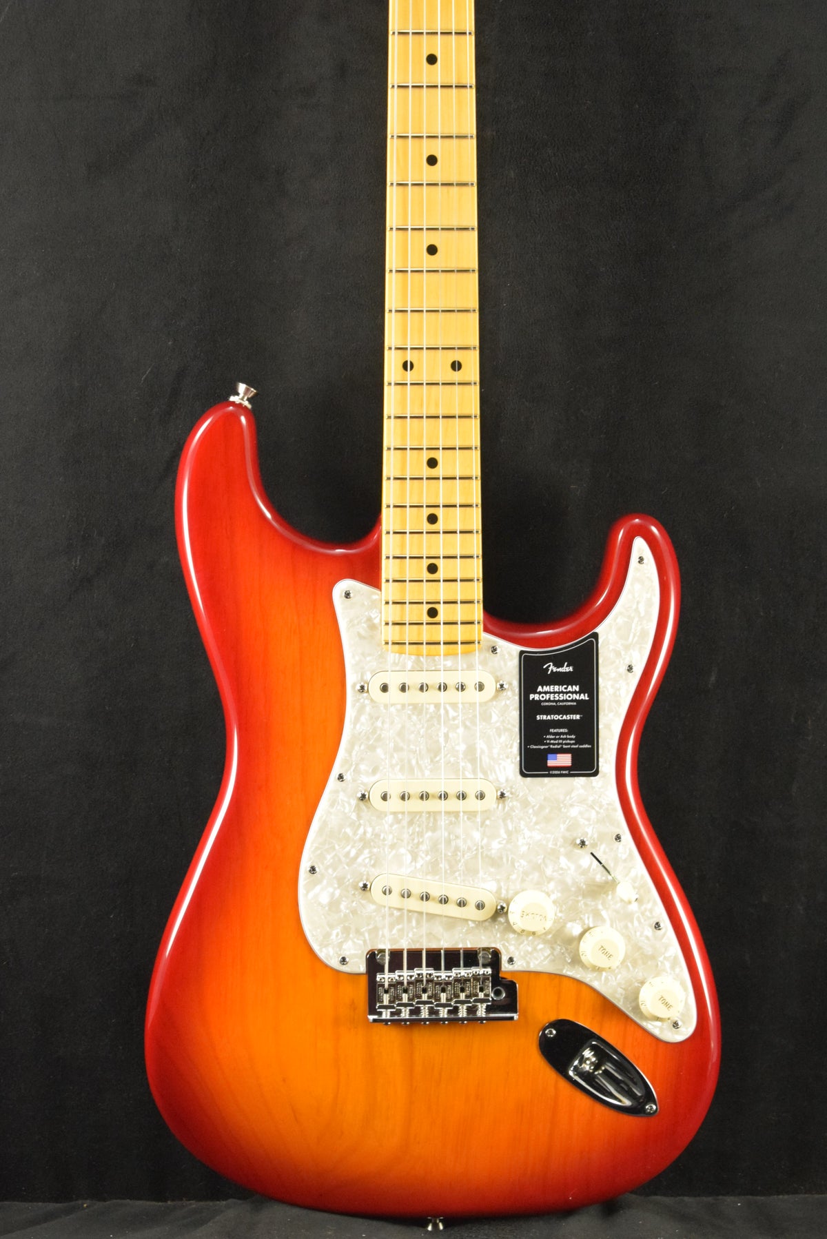 Fender American Professional Stratocaster Aged Cherry Burst Maple Fingerboard