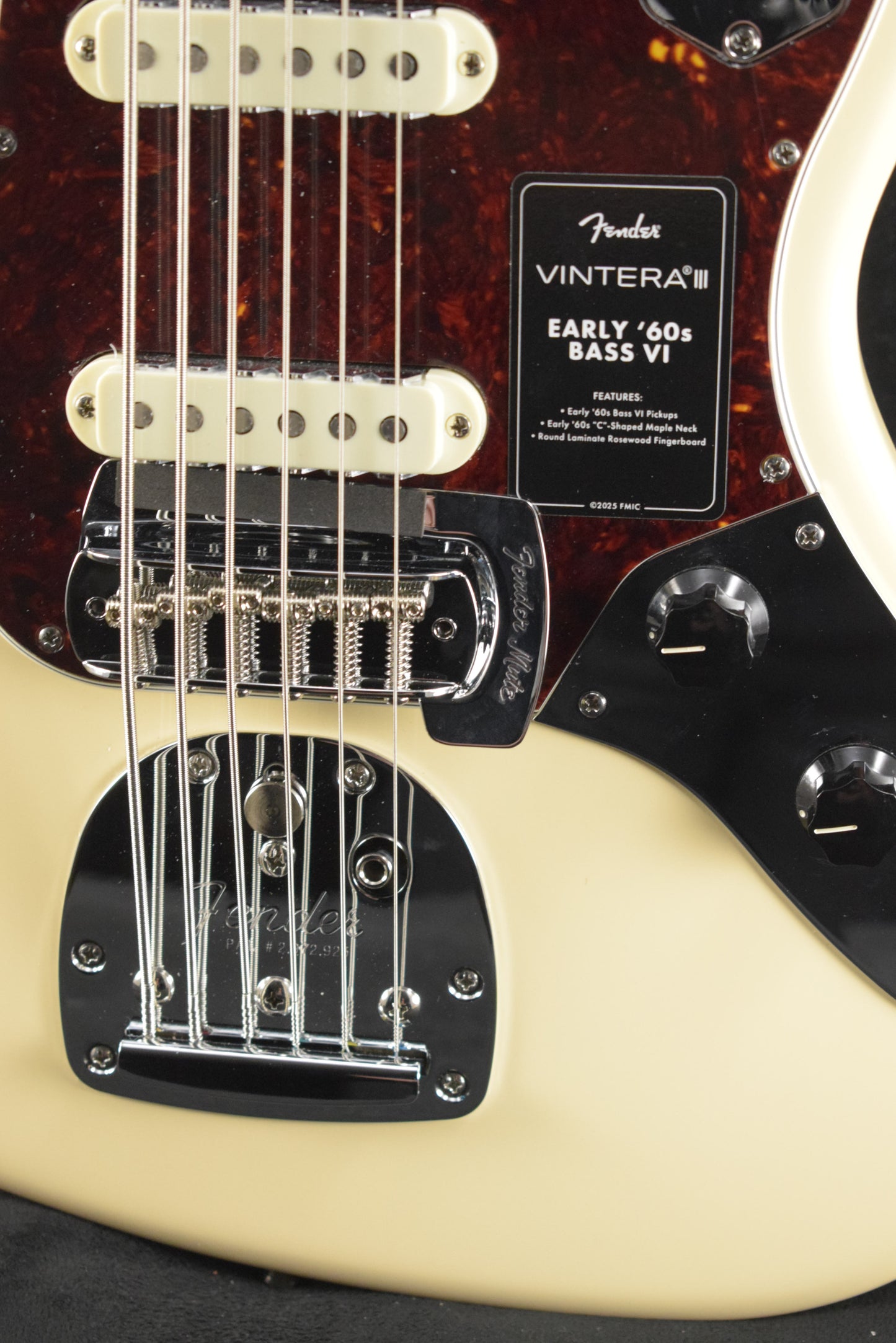 Fender Vintera III Early '60s Bass VI Olympic White Rosewood Fingerboard