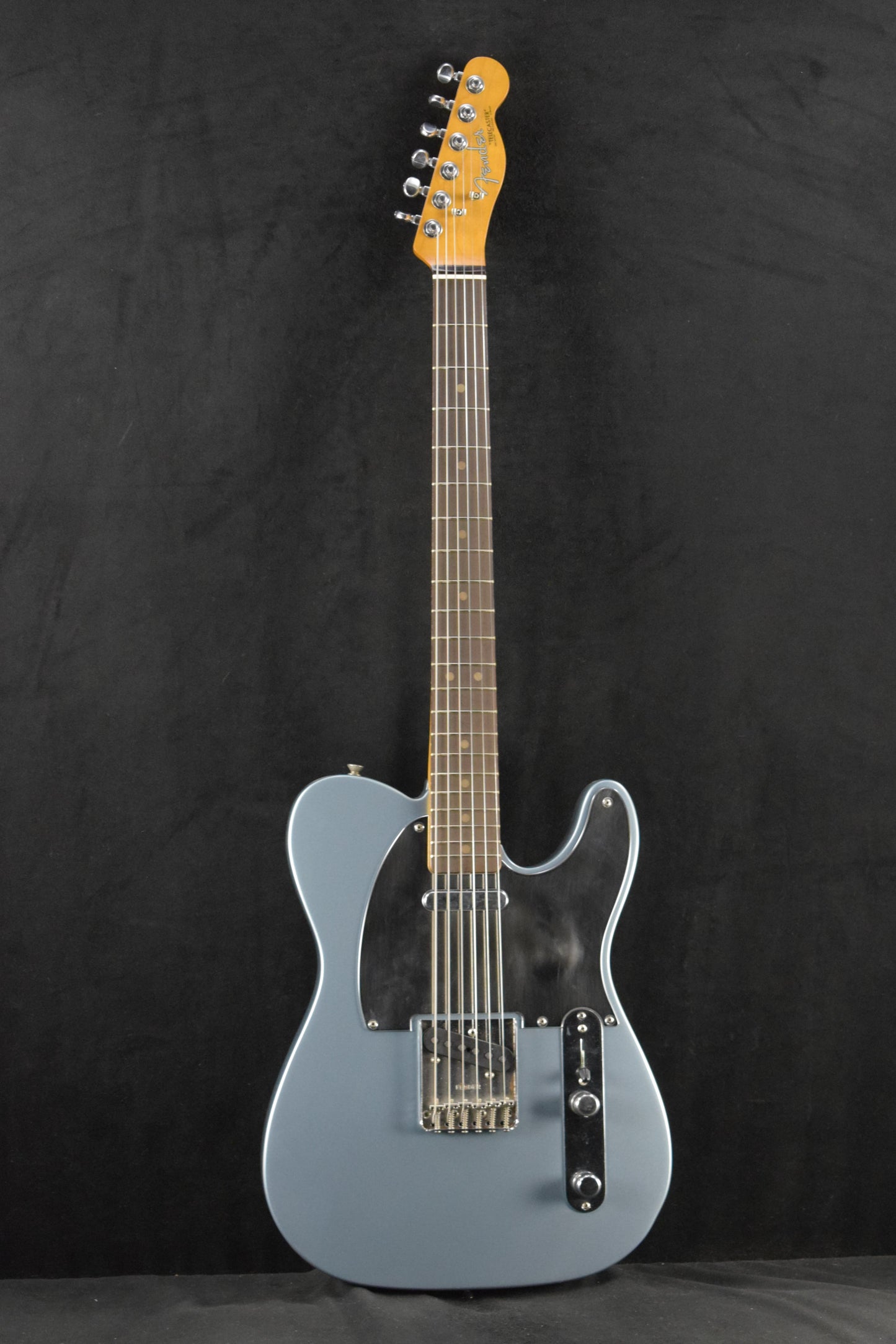 Fender Chrissie Hynde Telecaster Ice Blue Metallic Rosewood Fingerboard
