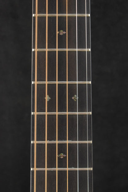 Martin D-28 Billy Strings Natural