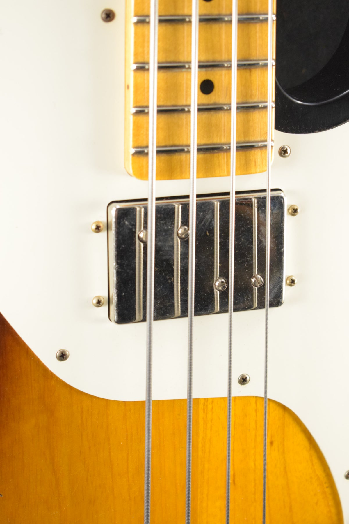 Fender Custom Shop 75th Anniversary Tele Bass 2 Tone Sunburst