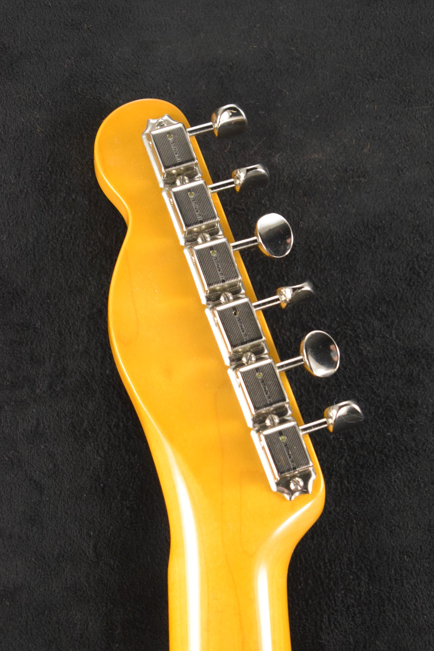 Fender American Vintage II 1951 Telecaster Butterscotch Blonde Maple Fingerboard