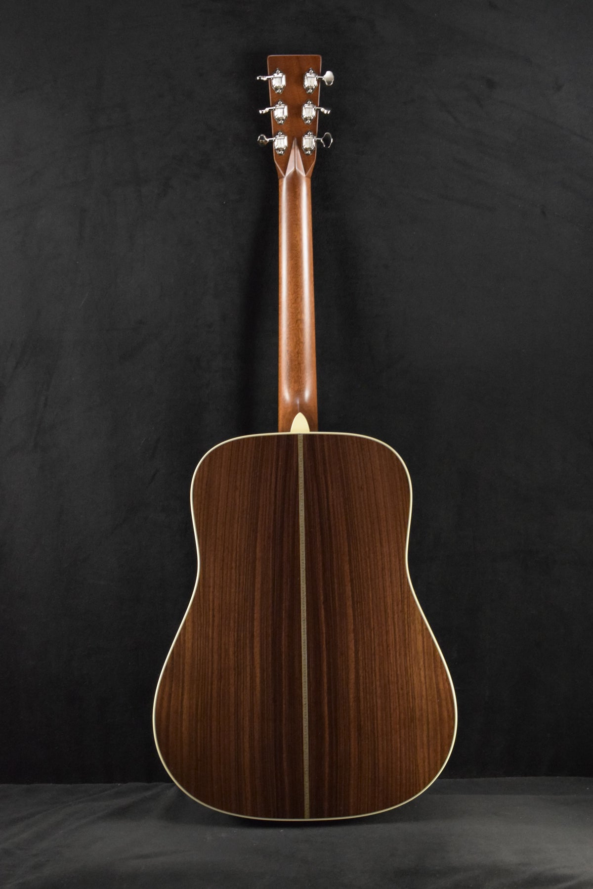 Martin D-28 Billy Strings Natural