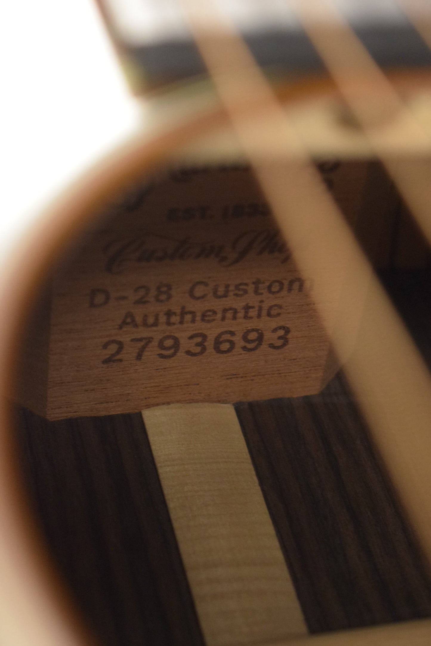 Martin Custom Shop D-28 Authentic 1937 Stage 1 Aging Ambertone