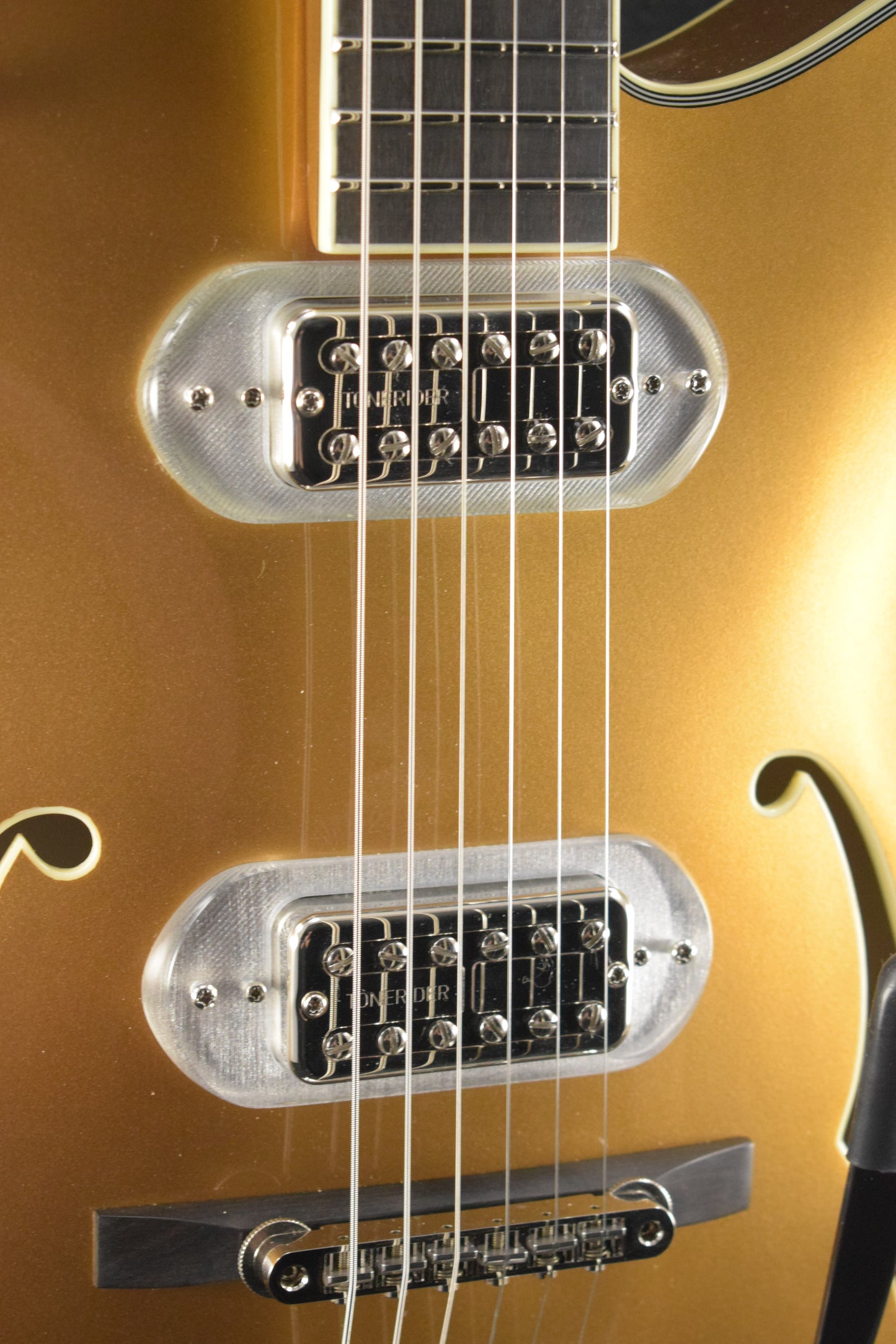Eastman T58-GD 16" Archtop Tonerider Filtertrons Bigsby Truetone Gloss Gold
