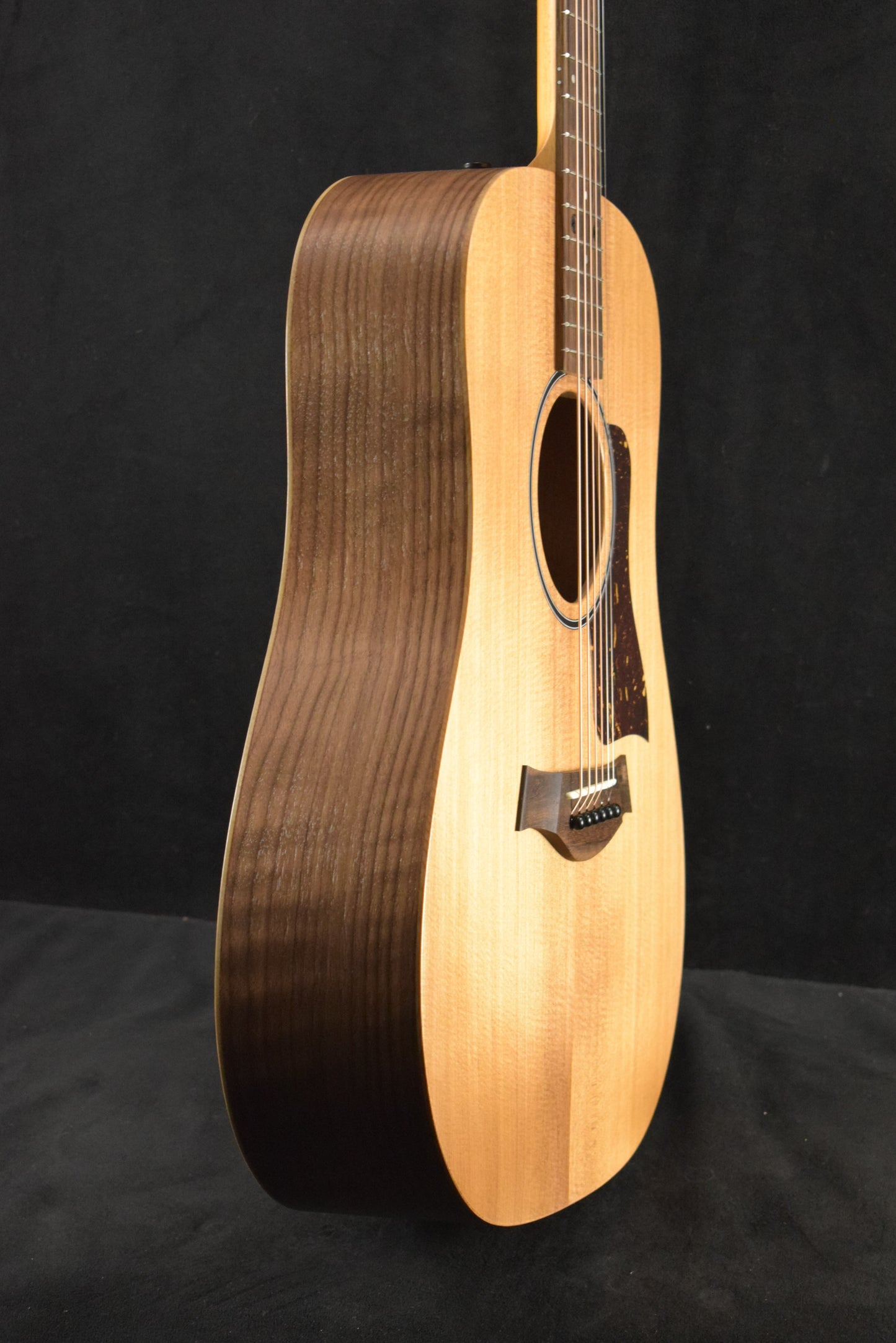 Taylor BBT Big Baby Taylor Walnut/Sitka Spruce Natural