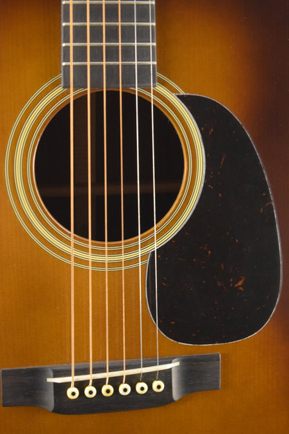 Martin Custom Shop D-28 Authentic 1937 Stage 1 Aging Ambertone
