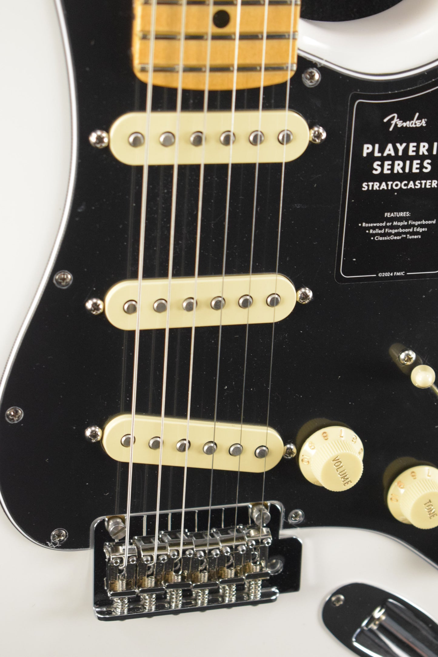 Fender Player II Stratocaster Polar White Maple Fingerboard