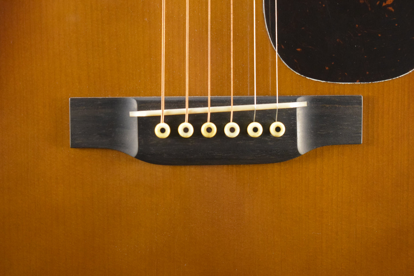 Martin Custom Shop D-28 Authentic 1937 Stage 1 Aging Ambertone