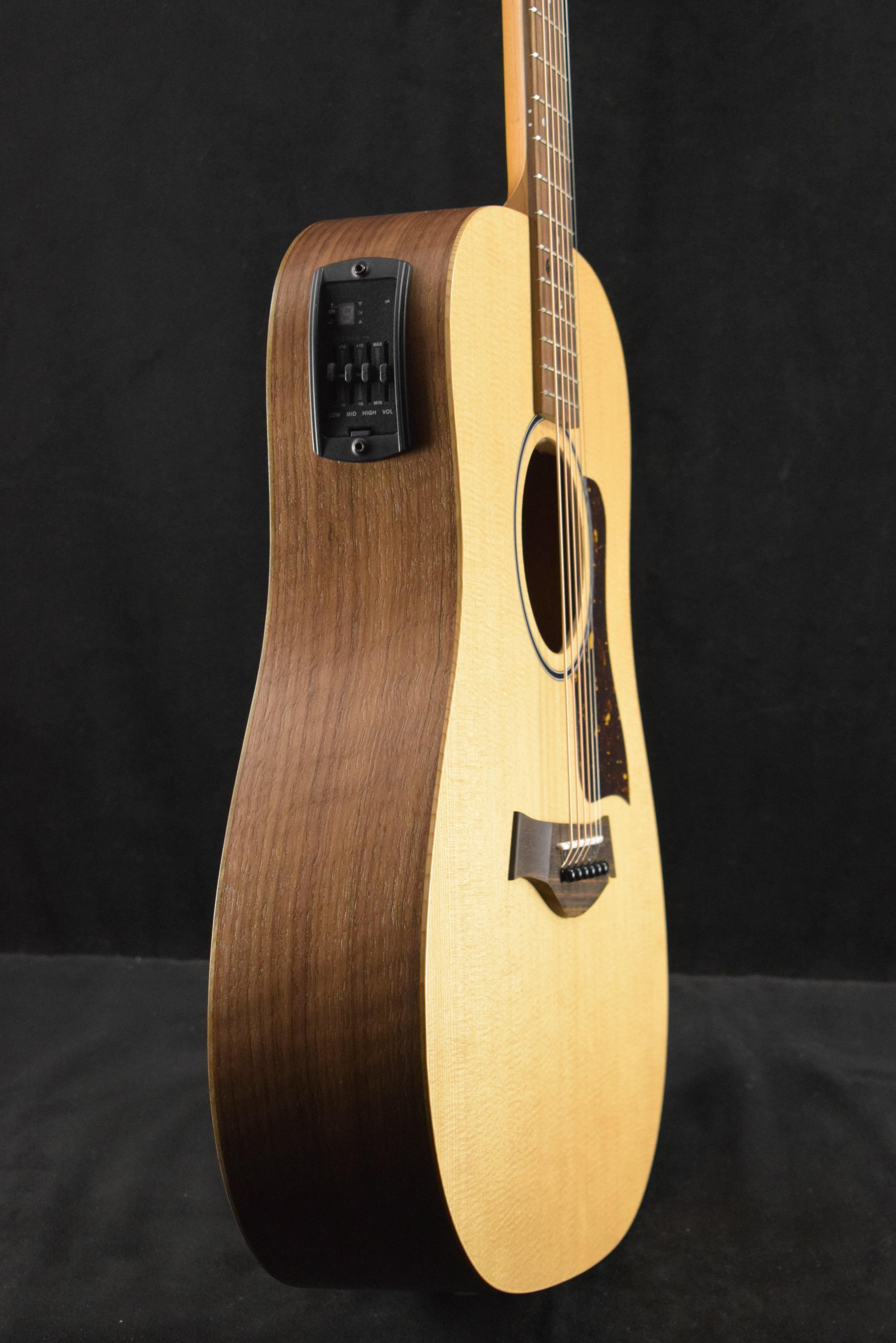 Taylor BBTe Big Baby Taylor Walnut/Sitka Spruce Natural – Fuller's