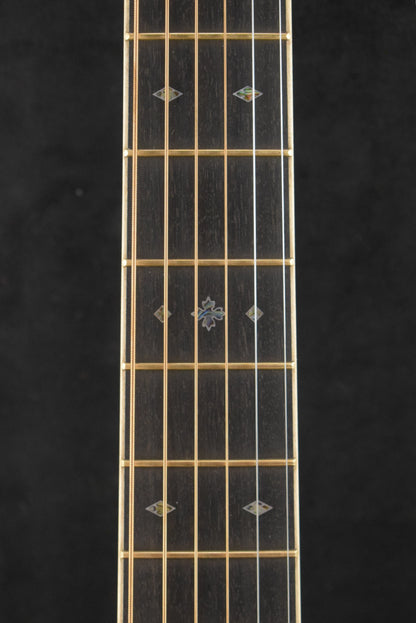 Martin D-45 Modern Deluxe