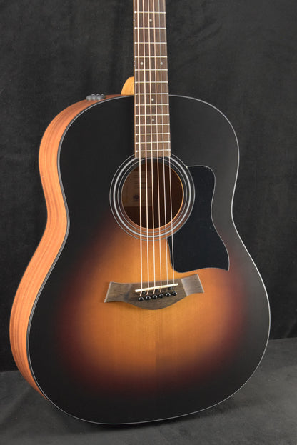 Taylor 117e Special Edition Dark Tobacco Teardrop Burst Top