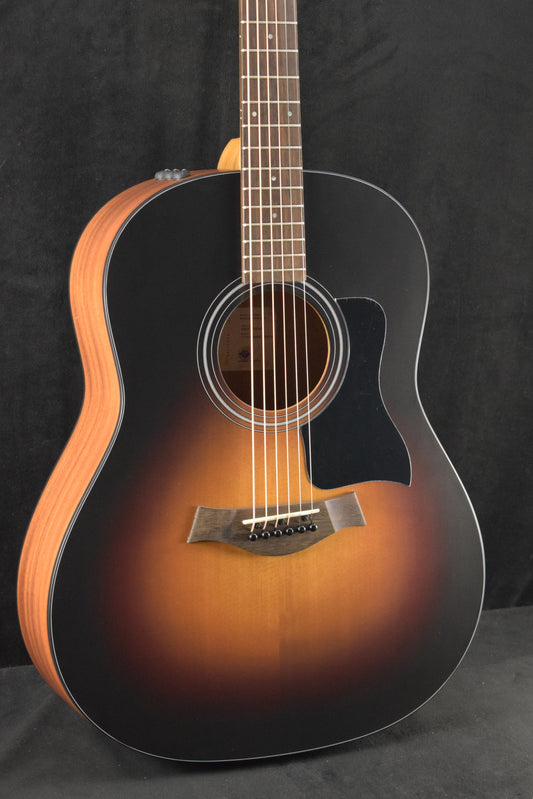 Taylor 117e Special Edition Dark Tobacco Teardrop Burst Top