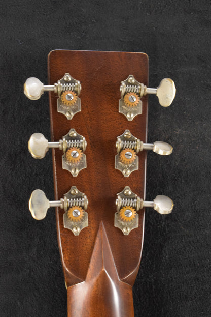 Martin Custom Shop D-28 Authentic 1937 Stage 1 Aging Ambertone
