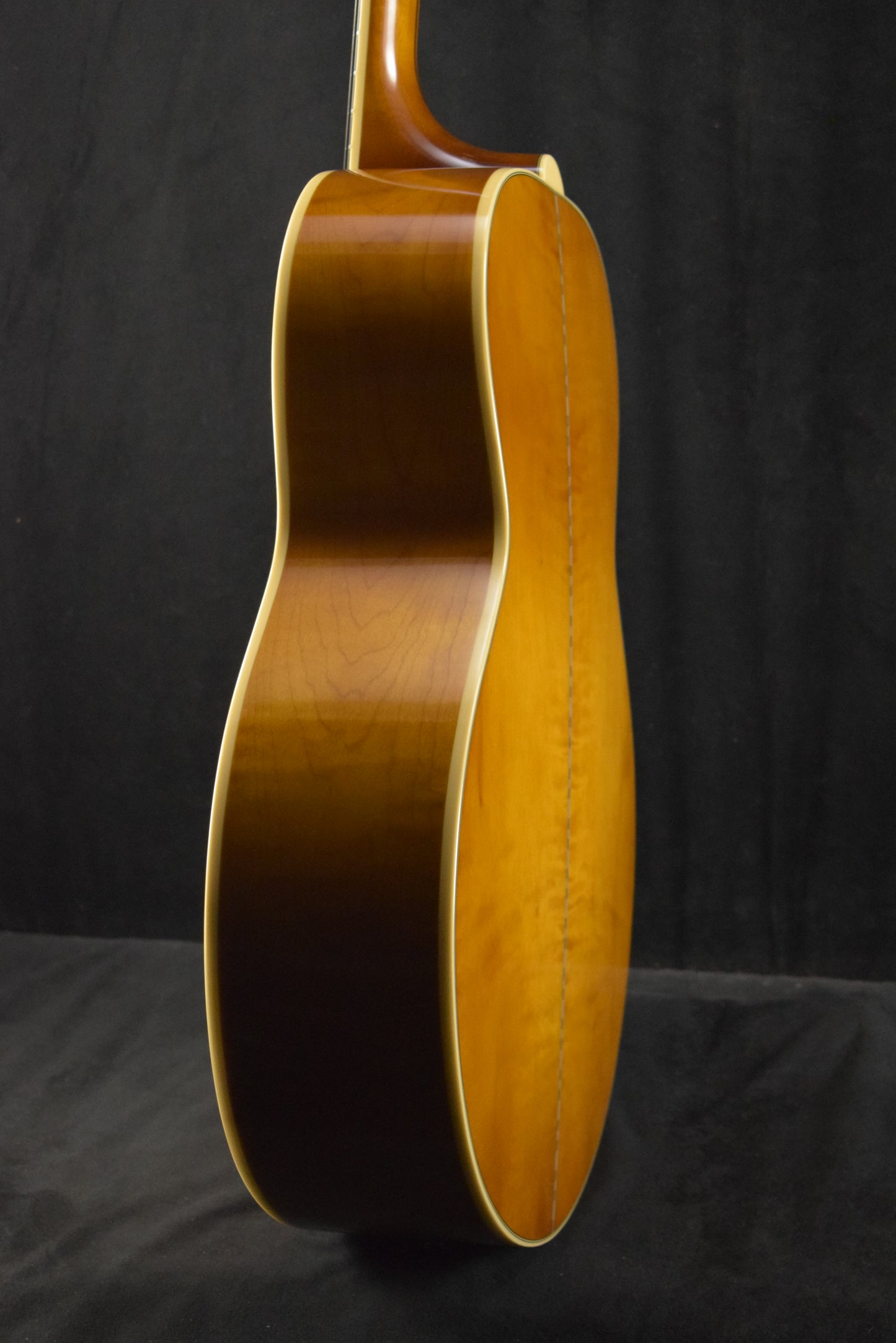 Epiphone IGC 1957 SJ-200 Reissue Antique Natural w/Hardshell Case