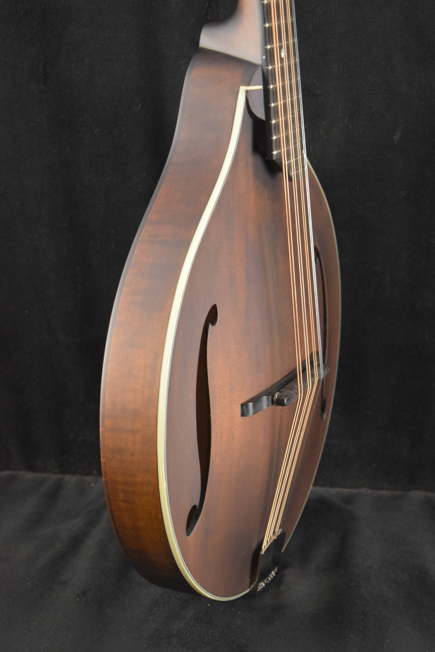 Eastman MDO305 A-Style F-Hole Octave Mandolin Classic Satin Finish