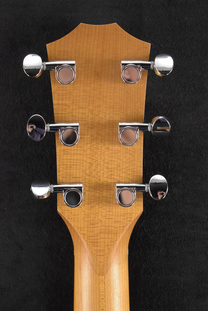 Taylor BBTe Big Baby Taylor Walnut/Sitka Spruce Natural