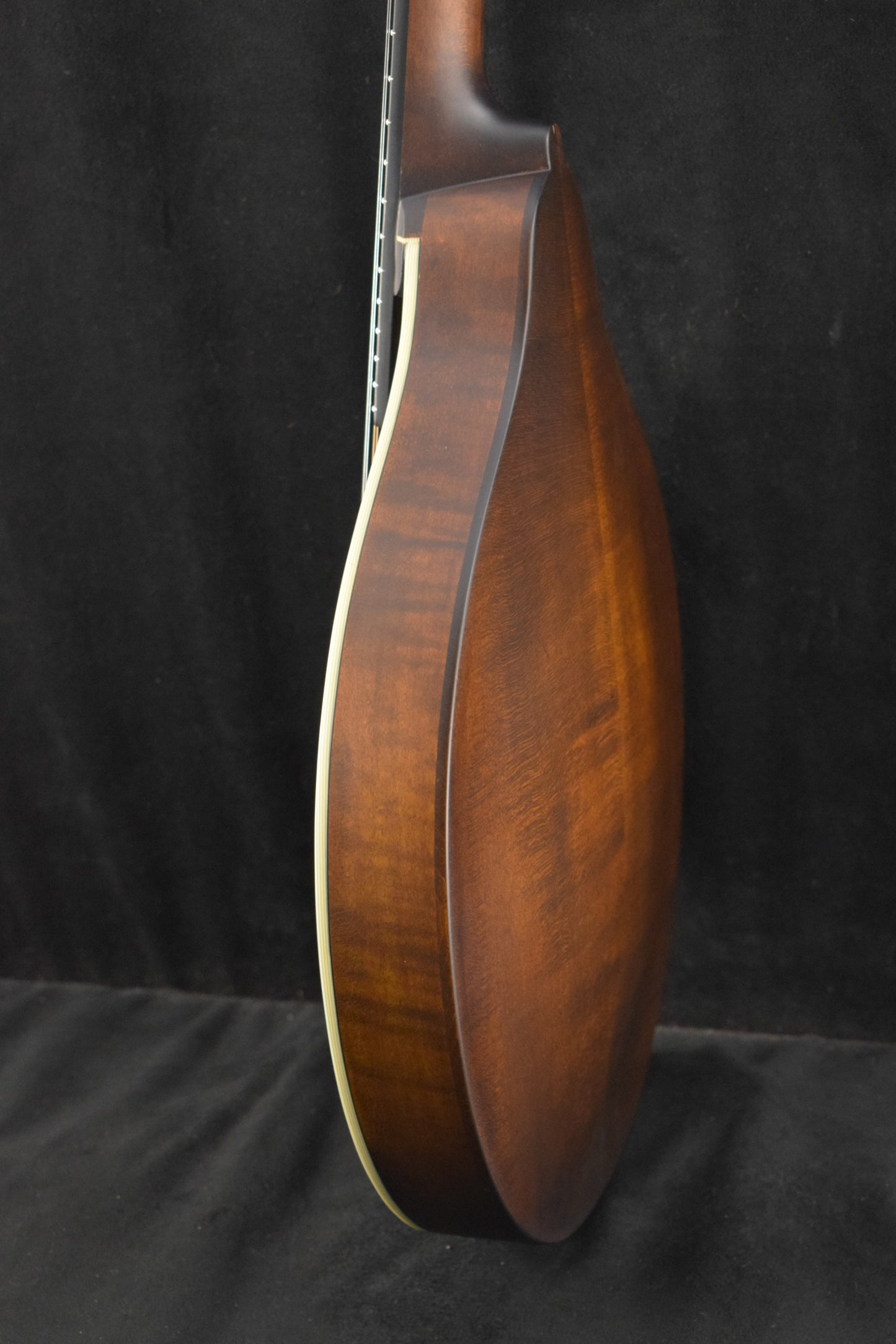 Eastman MDO305 A-Style F-Hole Octave Mandolin Classic Satin Finish