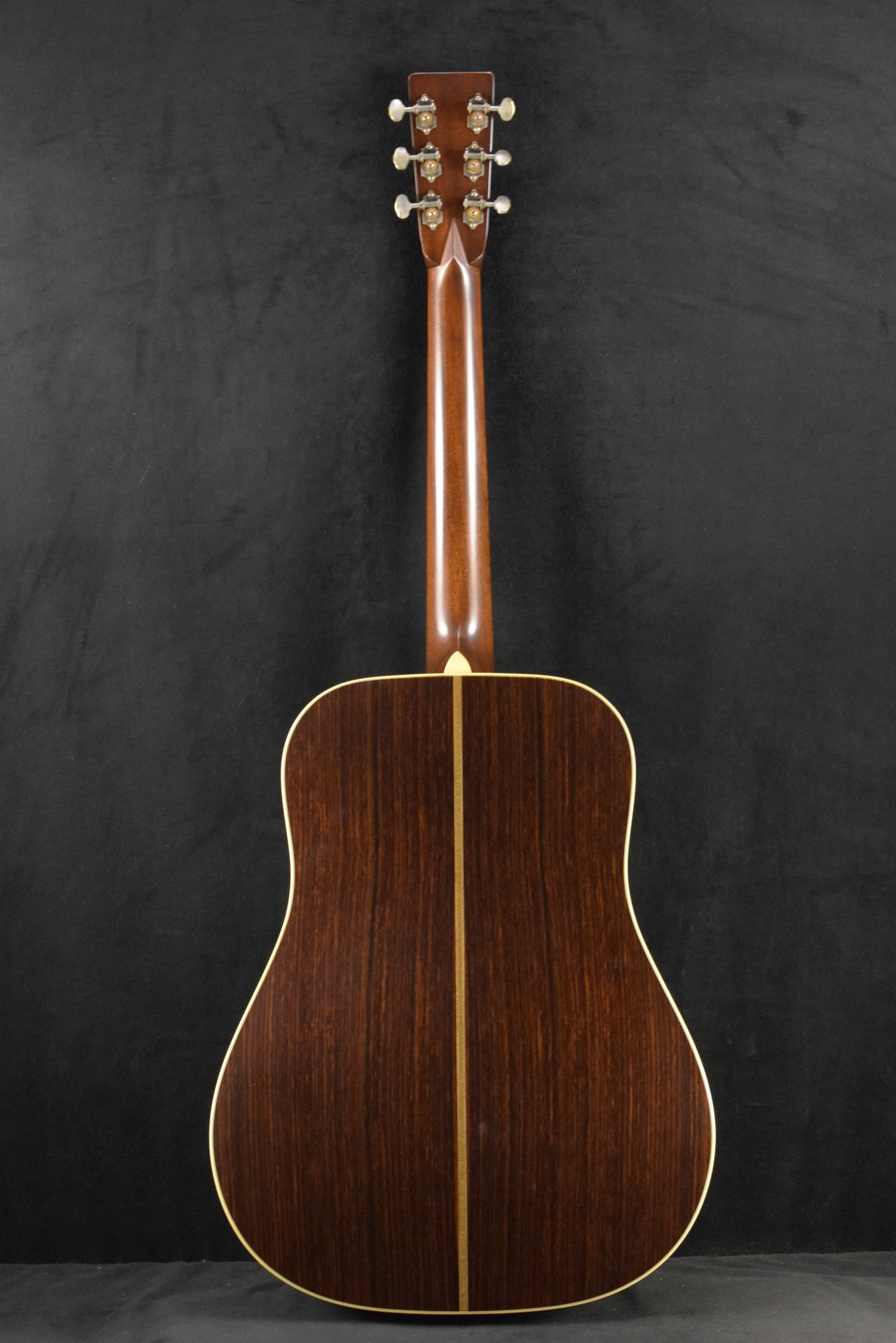 Martin Custom Shop D-28 Authentic 1937 Stage 1 Aging Ambertone
