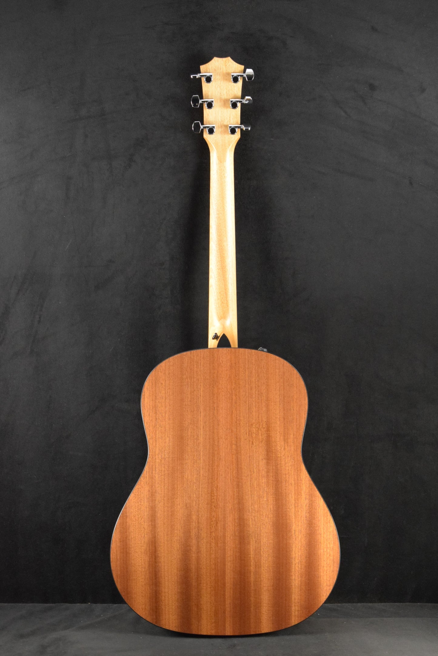 Taylor 117e Special Edition Dark Tobacco Teardrop Burst Top