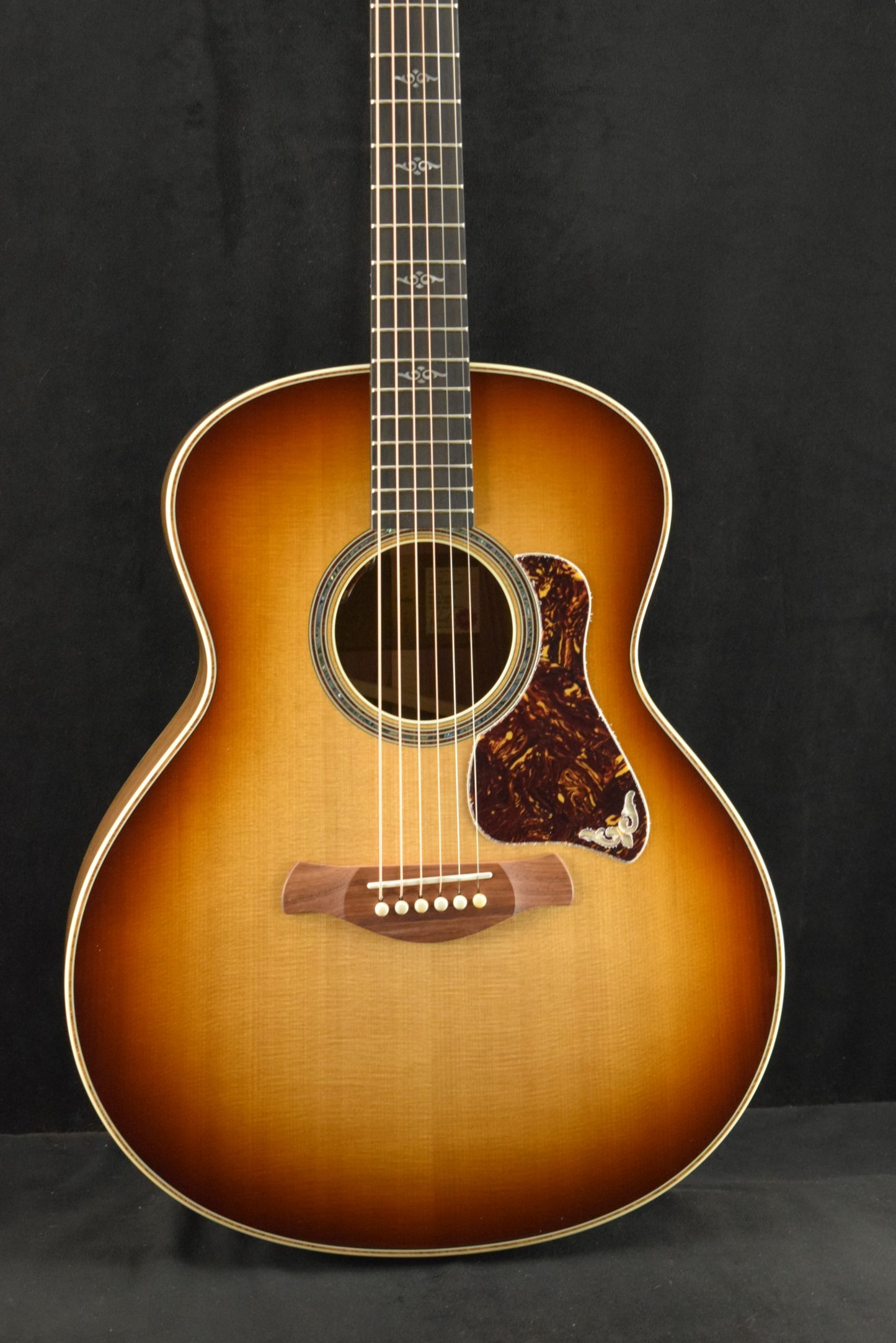 Taylor Gold Label 814e SB Honduran Rosewood Sunburst Top