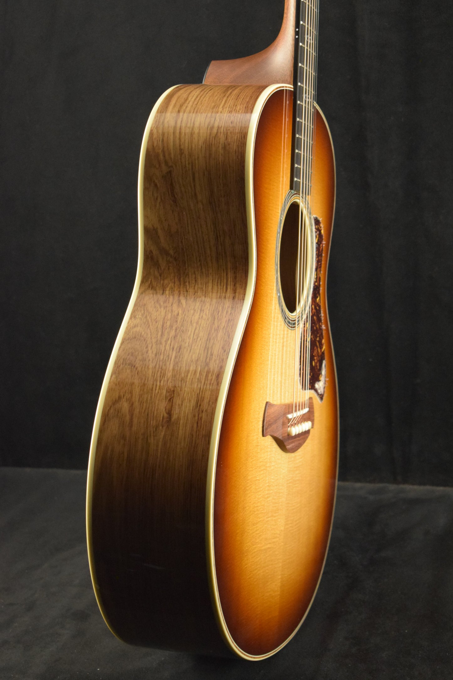 Taylor Gold Label 814e SB Honduran Rosewood Sunburst Top