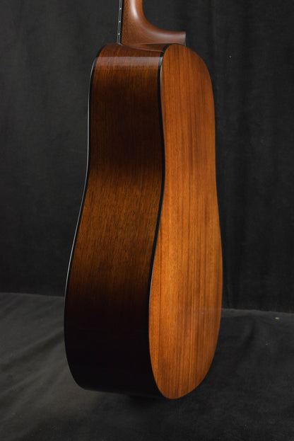 Martin D-18 Natural