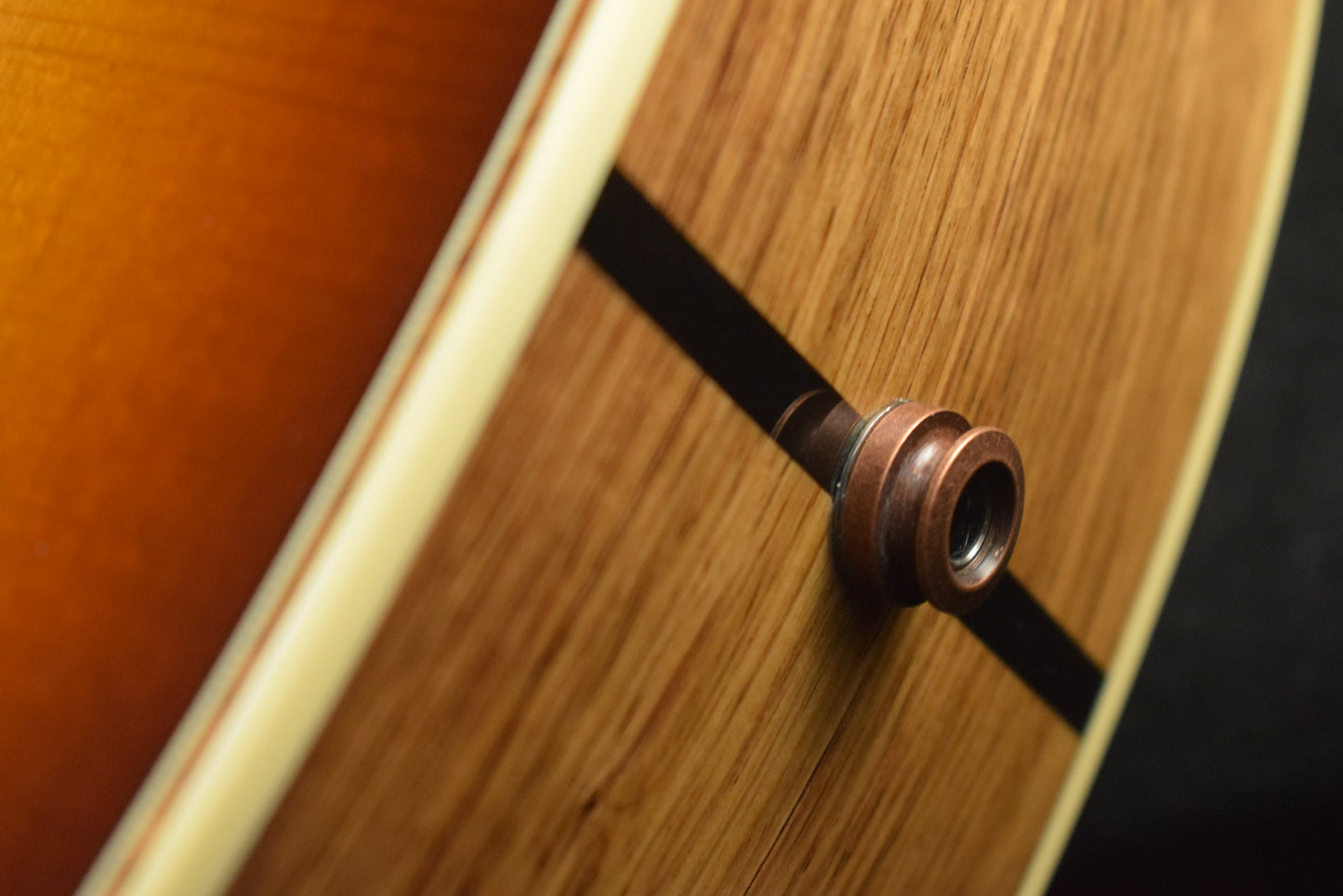 Taylor Gold Label 814e SB Honduran Rosewood Sunburst Top