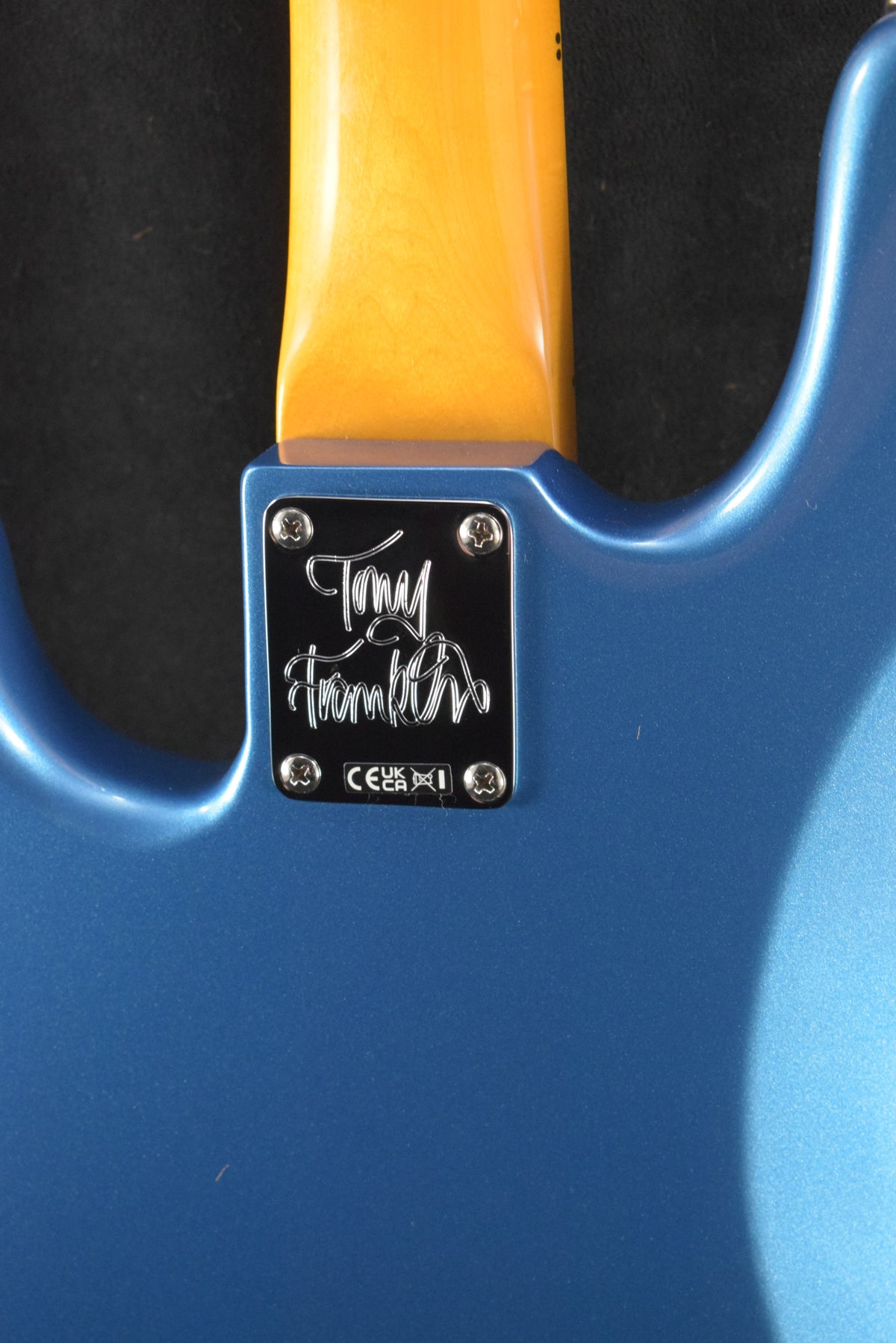Fender Tony Franklin Fretless Precision Bass Lake Placid Blue Ebony Fingerboard