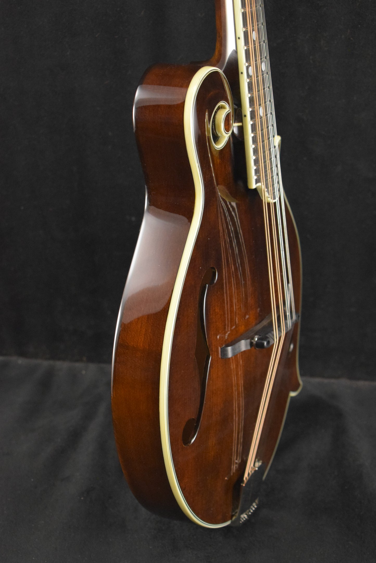 Eastman MD515 F-Style F-Hole Mandolin Classic Gloss Finish