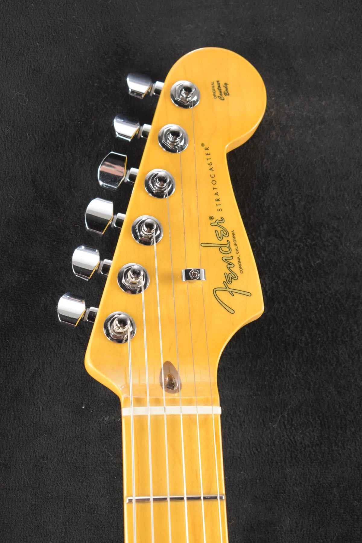Fender American Professional Stratocaster HSS Olympic White Maple Fingerboard
