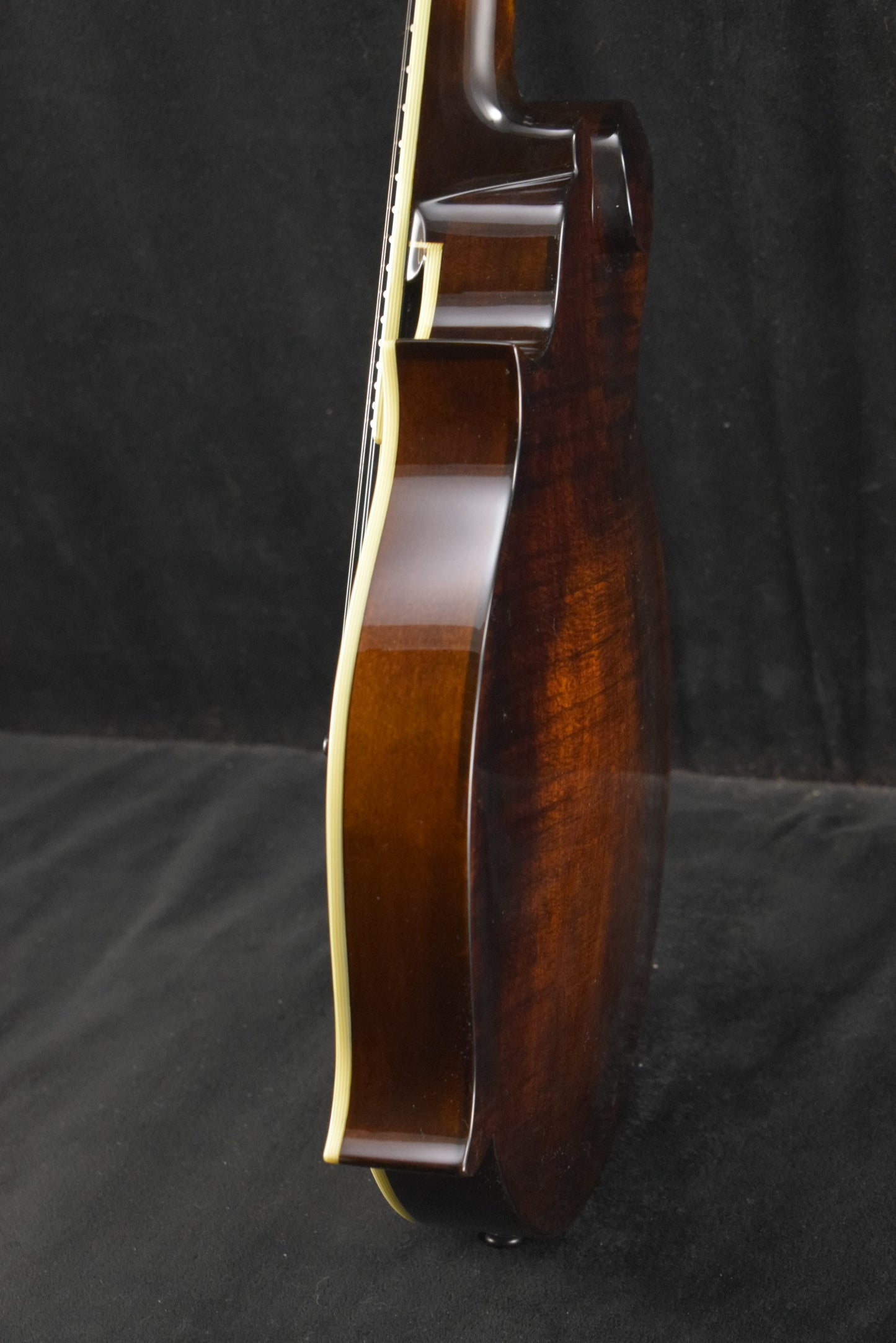 Eastman MD515 F-Style F-Hole Mandolin Classic Gloss Finish