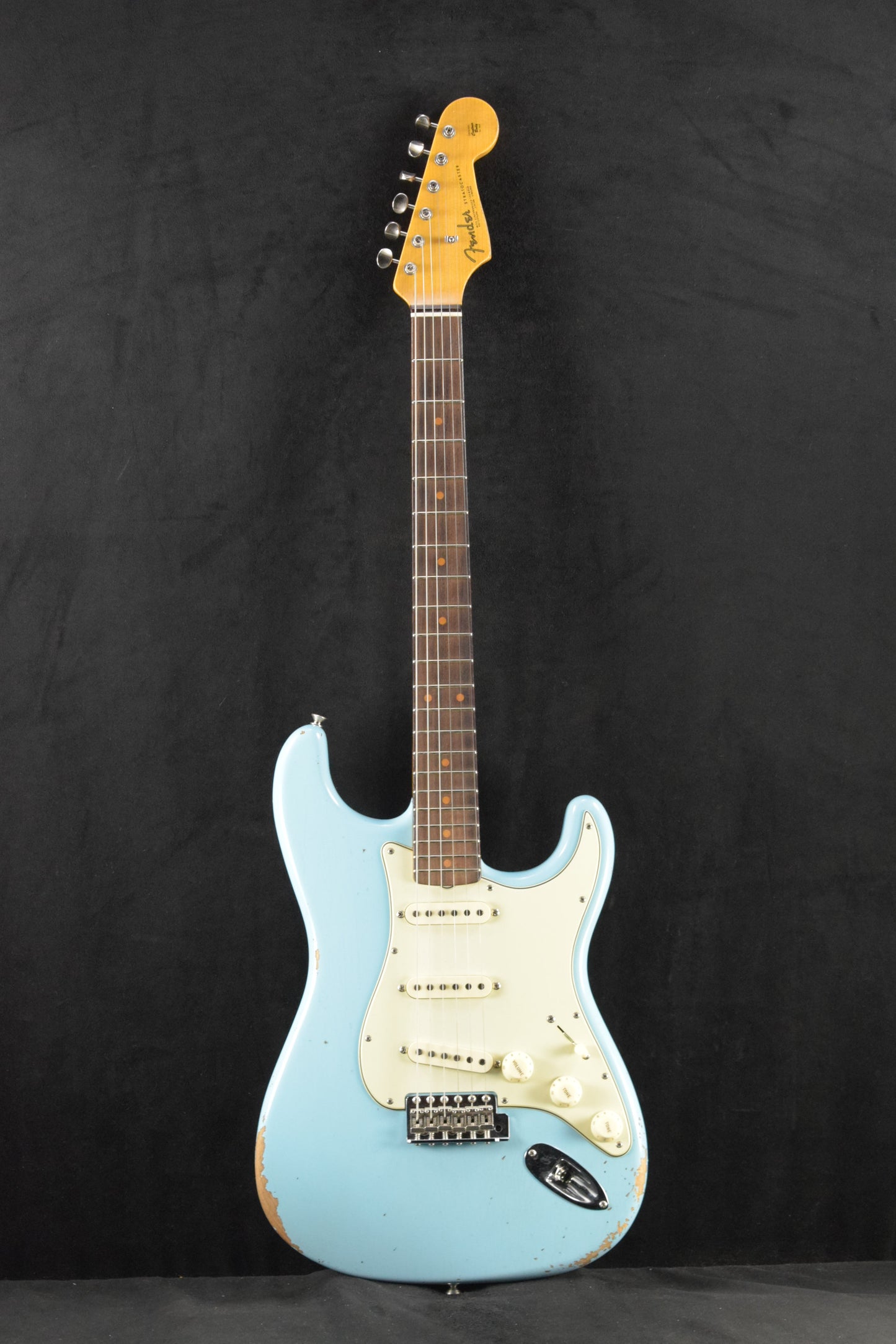 Fender Custom Shop '62 Strat Relic with Closet Classic Hardware - Faded Aged Daphne Blue