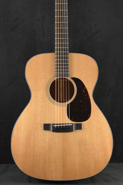 Martin Custom Shop M/0000 Grand Auditorium Quilted Pommele Sapele Sitka Spruce VTS Natural