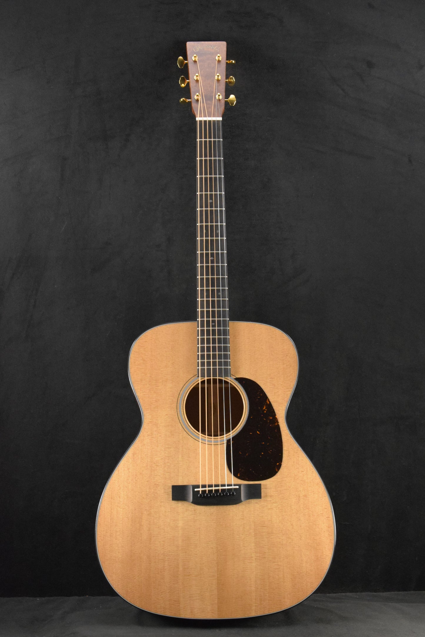 Martin Custom Shop M/0000 Grand Auditorium Quilted Pommele Sapele Sitka Spruce VTS Natural