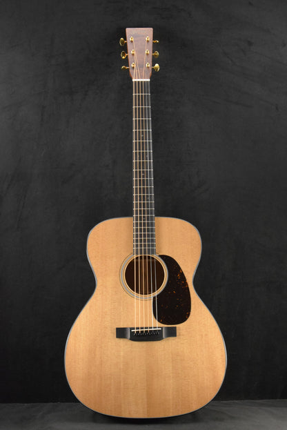 Martin Custom Shop M/0000 Grand Auditorium Quilted Pommele Sapele Sitka Spruce VTS Natural