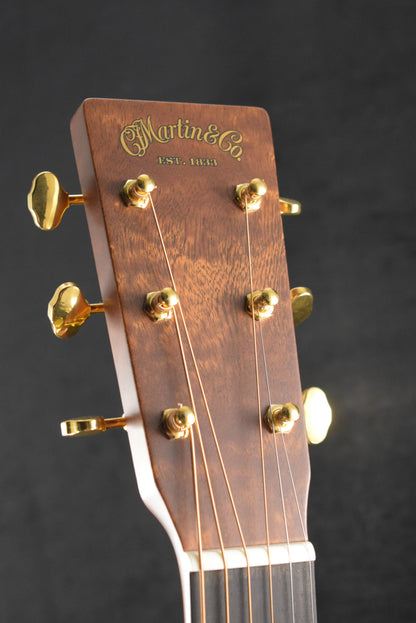 Martin Custom Shop M/0000 Grand Auditorium Quilted Pommele Sapele Sitka Spruce VTS Natural