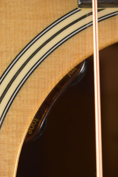 Taylor Gold Label 714e Natural