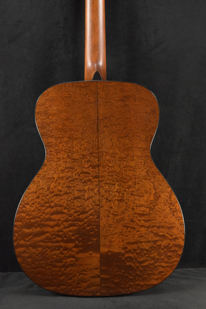 Martin Custom Shop M/0000 Grand Auditorium Quilted Pommele Sapele Sitka Spruce VTS Natural