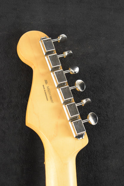 Fender Player II Stratocaster HSS 3-Color Sunburst Rosewood Fingerboard