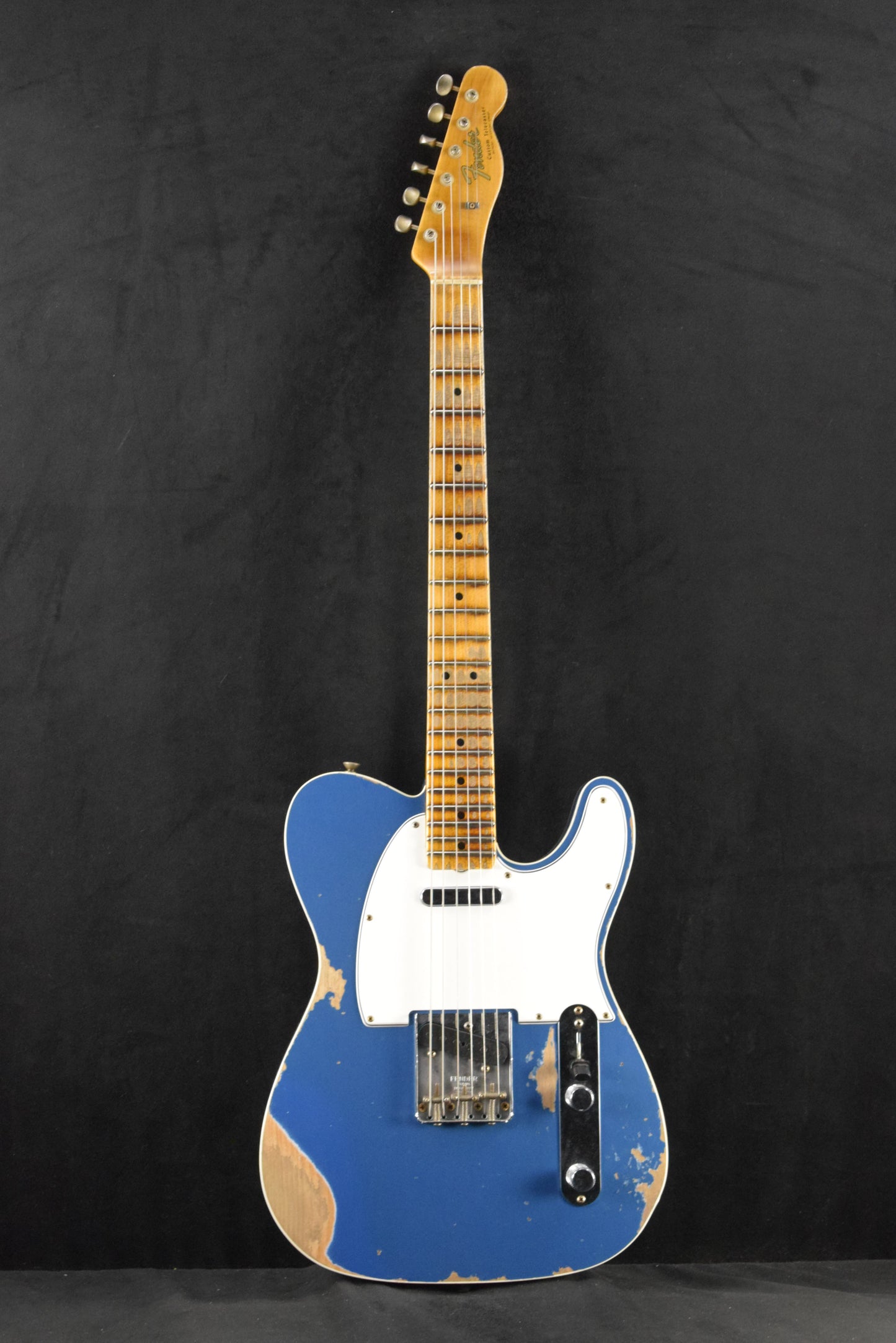 Fender Time Machine 1965 Telecaster Custom – Heavy Relic Aged Lake Placid Blue